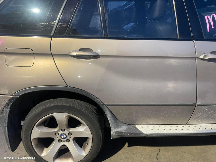 2005 Bmw X5 Right Rear Door Sliding