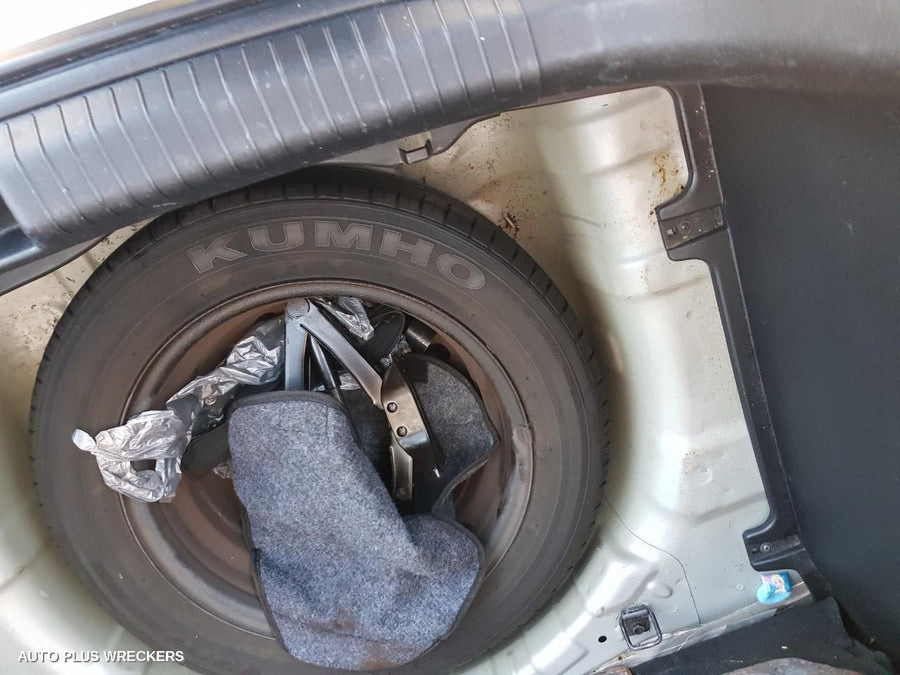 2012 Hyundai I20 Left Rear Door Window