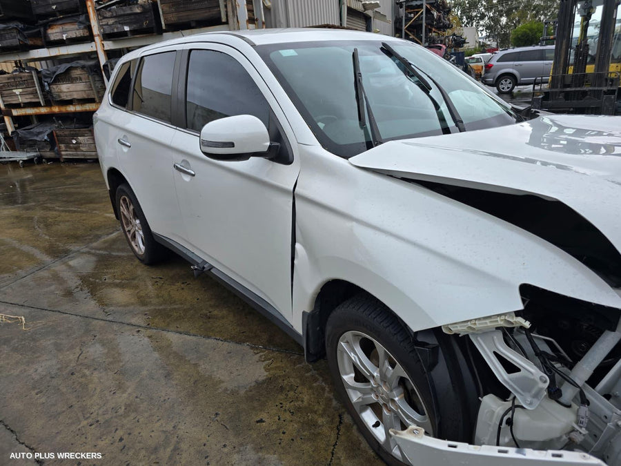 2012-2015 Mitsubishi Outlander Wheel Mag