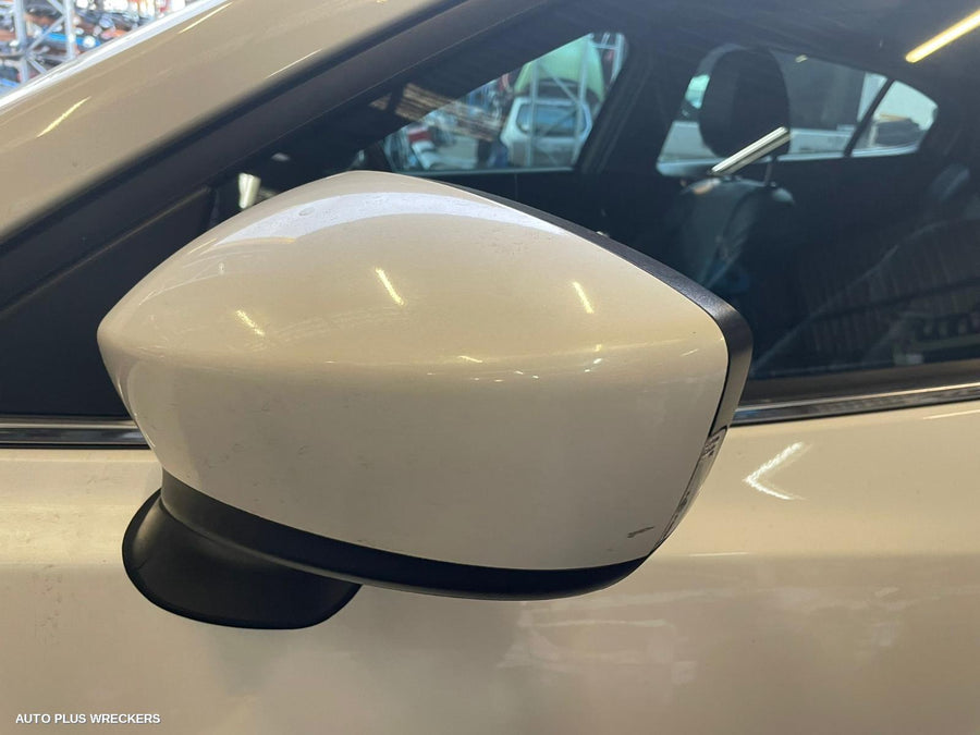 2016 Mazda 3 Left Front Door Window