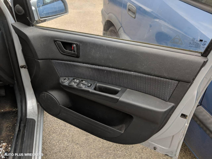 2008 Hyundai Getz Left Rear Door Window