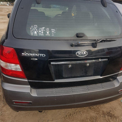 2007 Kia Sorento Left Guard