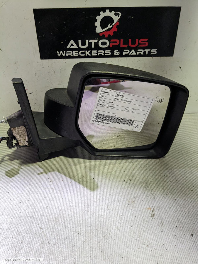 2007-2016 Jeep Patriot Right Door Mirror