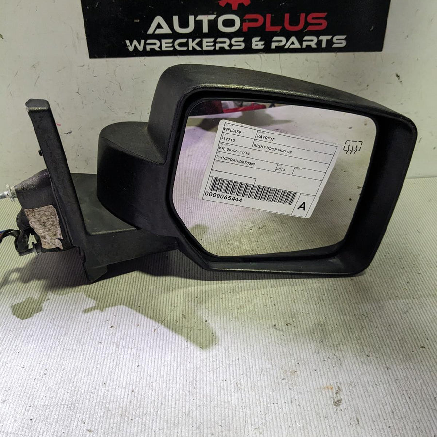 2007-2016 Jeep Patriot Right Door Mirror