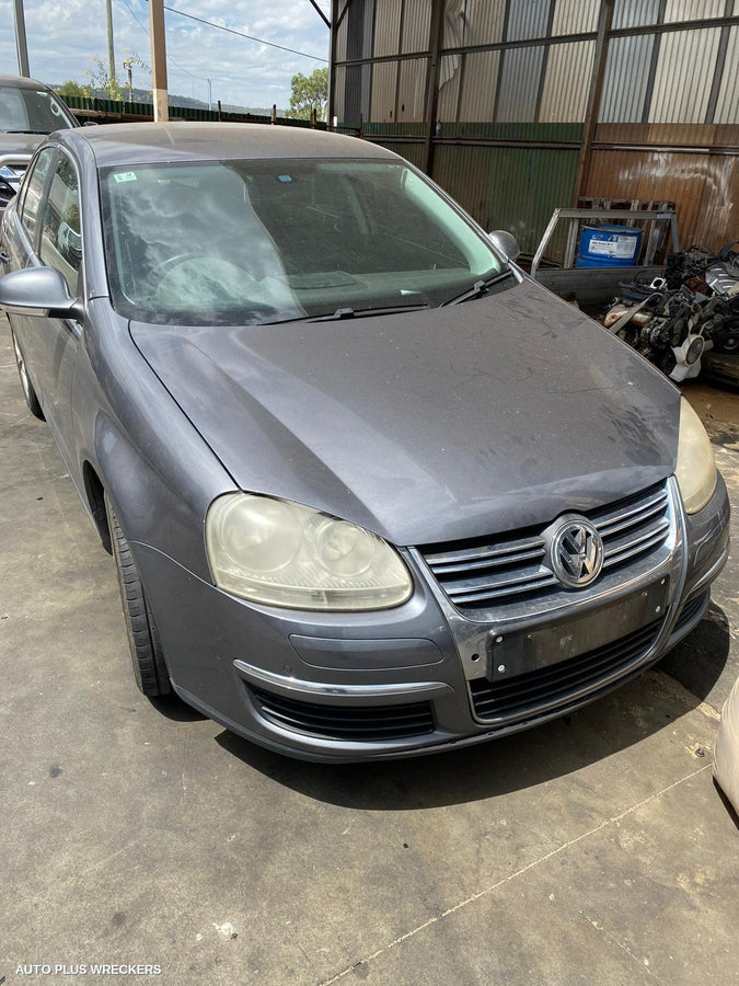 2010 Volkswagen Jetta Left Door Mirror