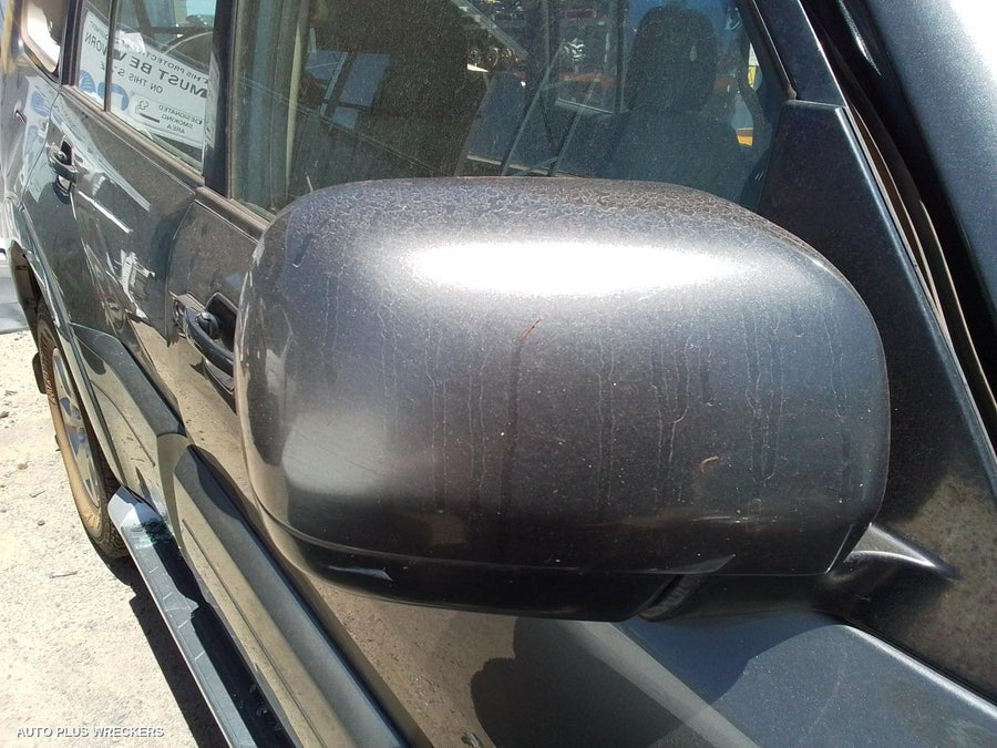 2014 Mitsubishi Pajero Wheel Mag