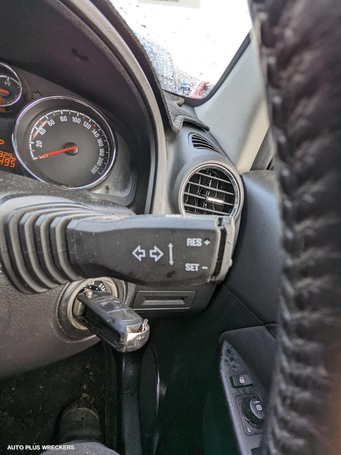 2012 Holden Captiva Right Rear Door Sliding