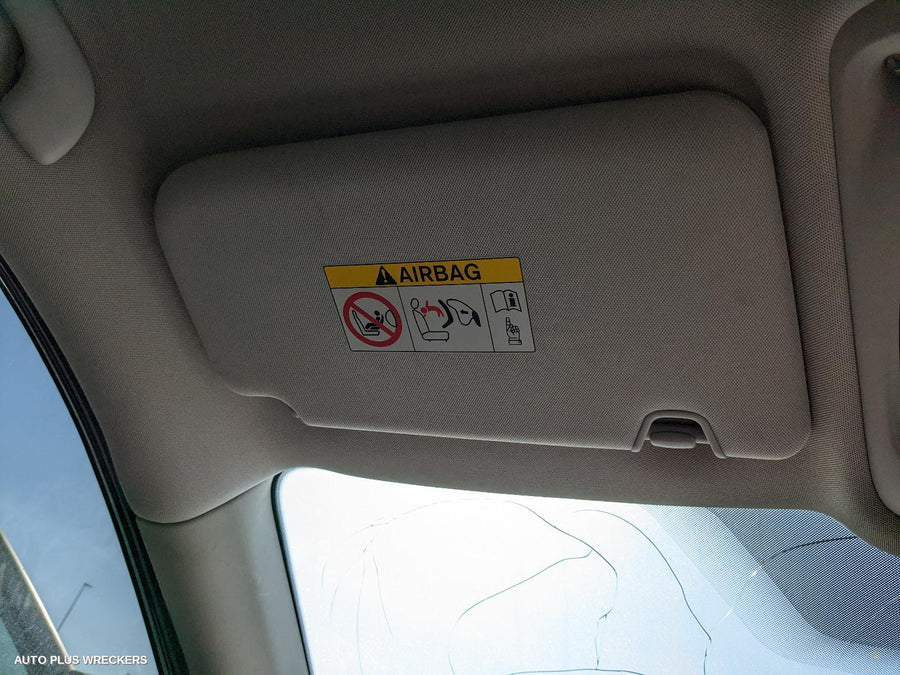 2016 Renault Kaleos Left Front Door Window