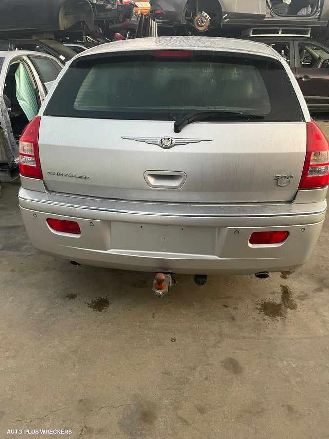 2006 Chrysler 300c Rear Bumper
