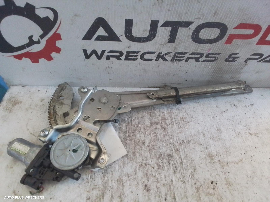 2009-2014 Suzuki Alto Right Front Window Reg Motor