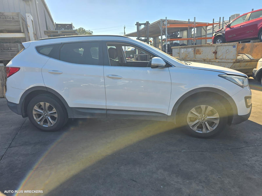 2012-2018 Hyundai Santa Fe Bonnet Lock Support