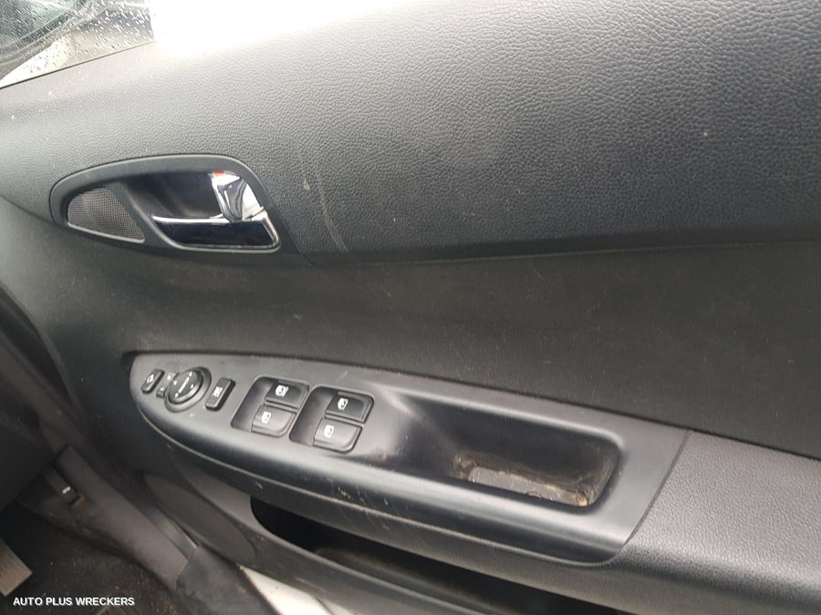 2015 Hyundai I20 Left Front Window Reg Motor