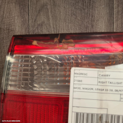 1997-2002 Toyota Camry Right Taillight