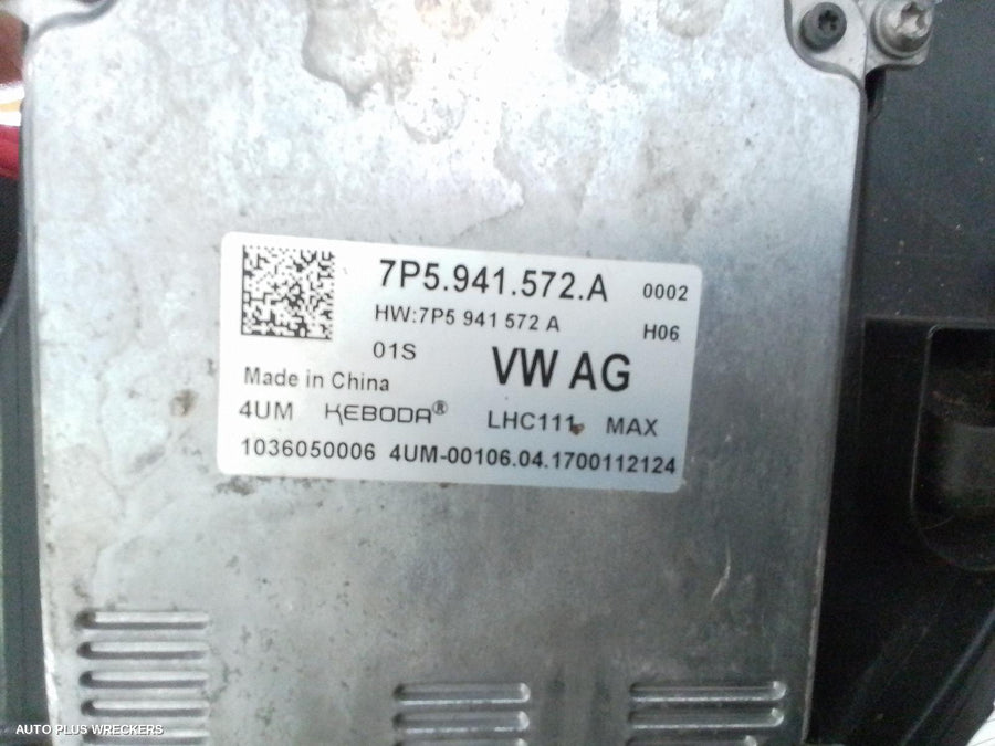 2017-2020 Volkswagen Golf Right Headlamp