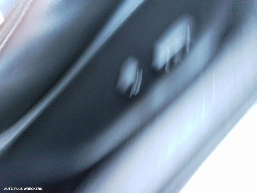 2011 Nissan Skyline Console