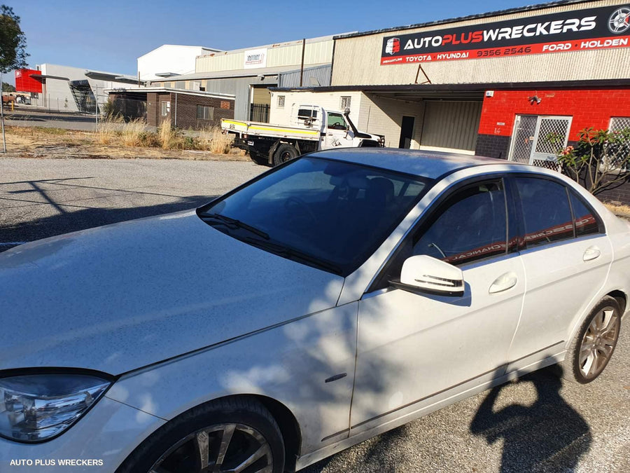 2011 Mercedes C Class Right Front Door