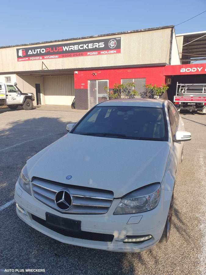 2011 Mercedes C Class Right Front Door
