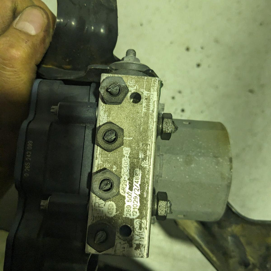 2011-2014 Ford Falcon Abs Pump Modulator