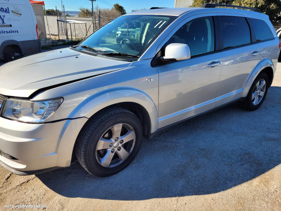 2008-2011 Dodge Journey Grille