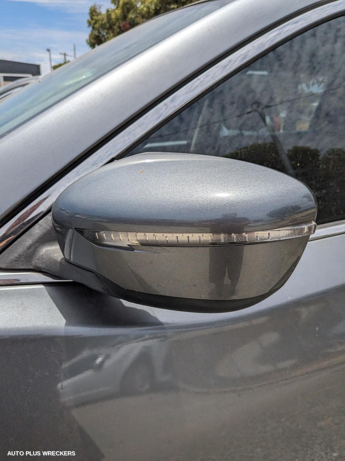2014 Nissan Xtrail Right Taillight