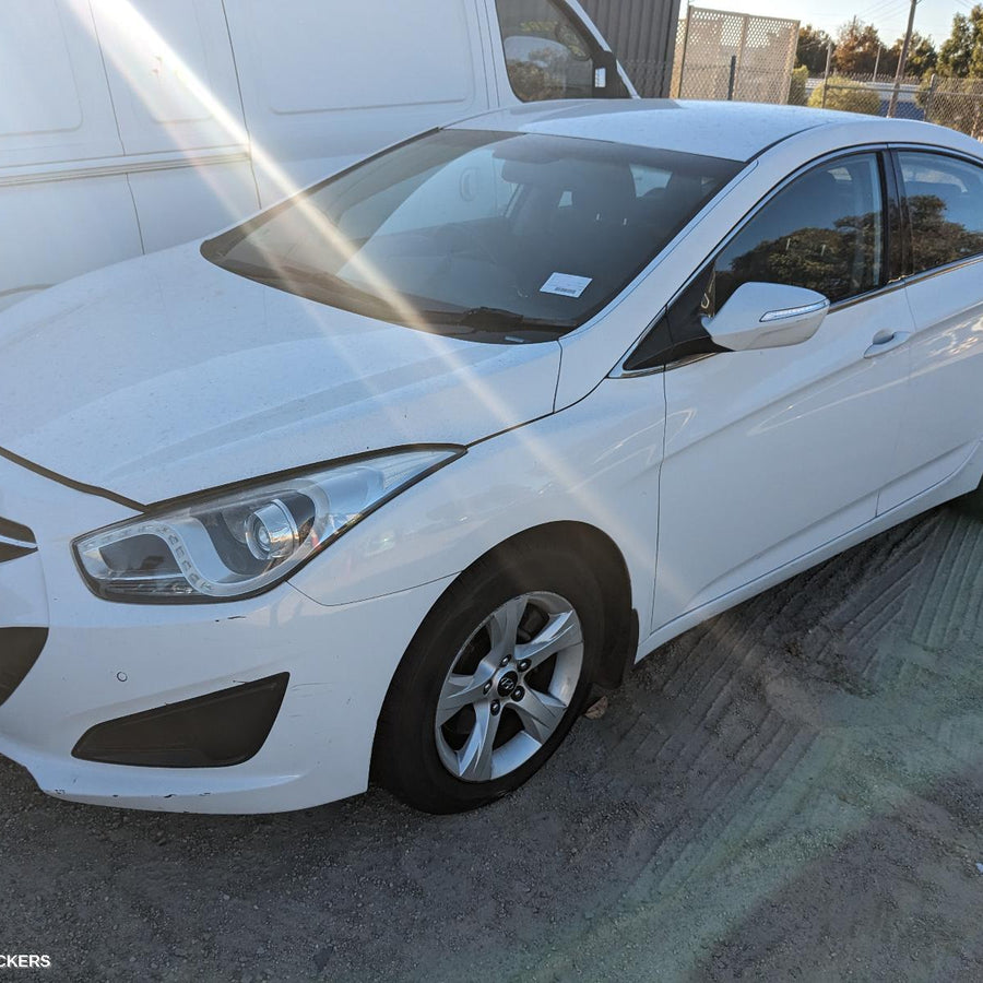 2013 Hyundai I40 Rear Garnish