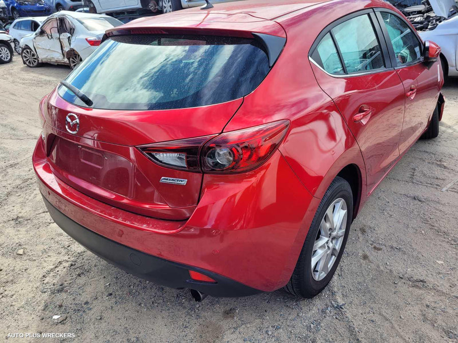 2016 Mazda 3 Left Front Door Window