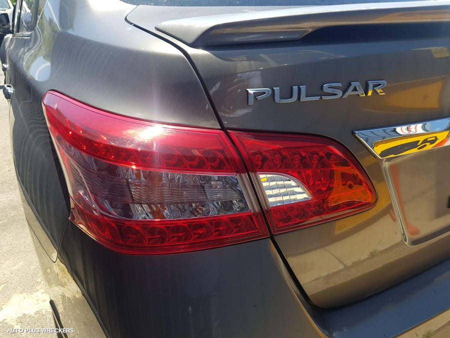 2013 NISSAN PULSAR LEFT FRONT DOOR WINDOW