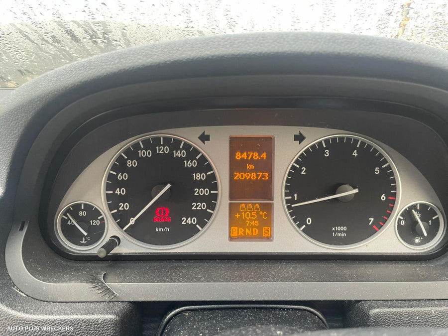 2006 Mercedes B Class Left Front Door