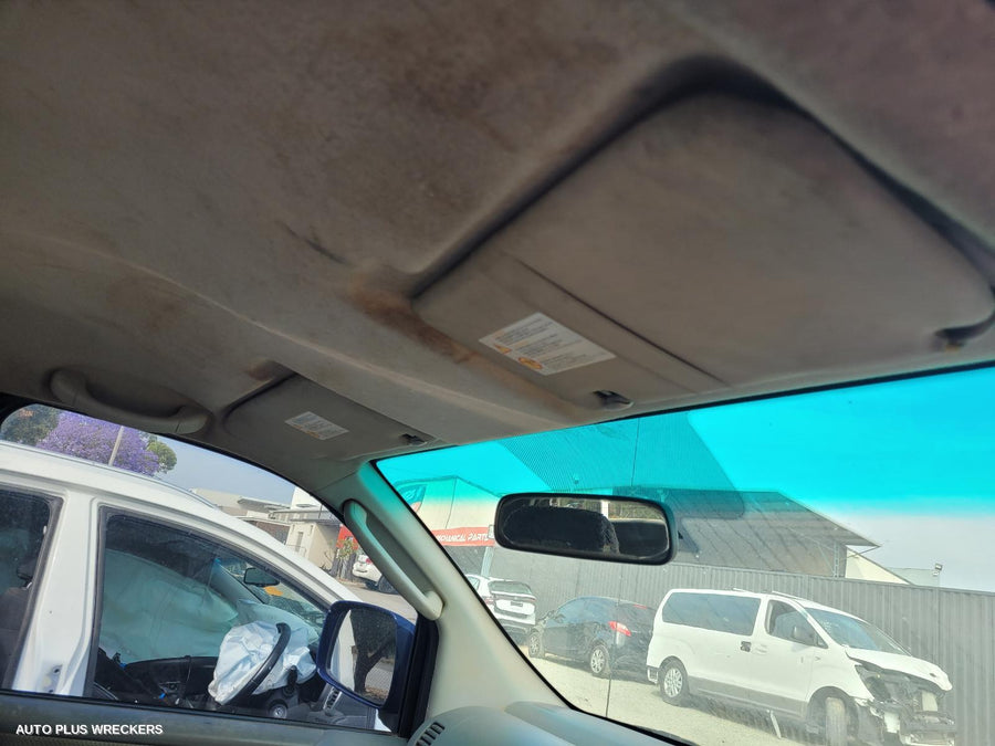 2009 NISSAN NAVARA RIGHT REAR DOOR SLIDING