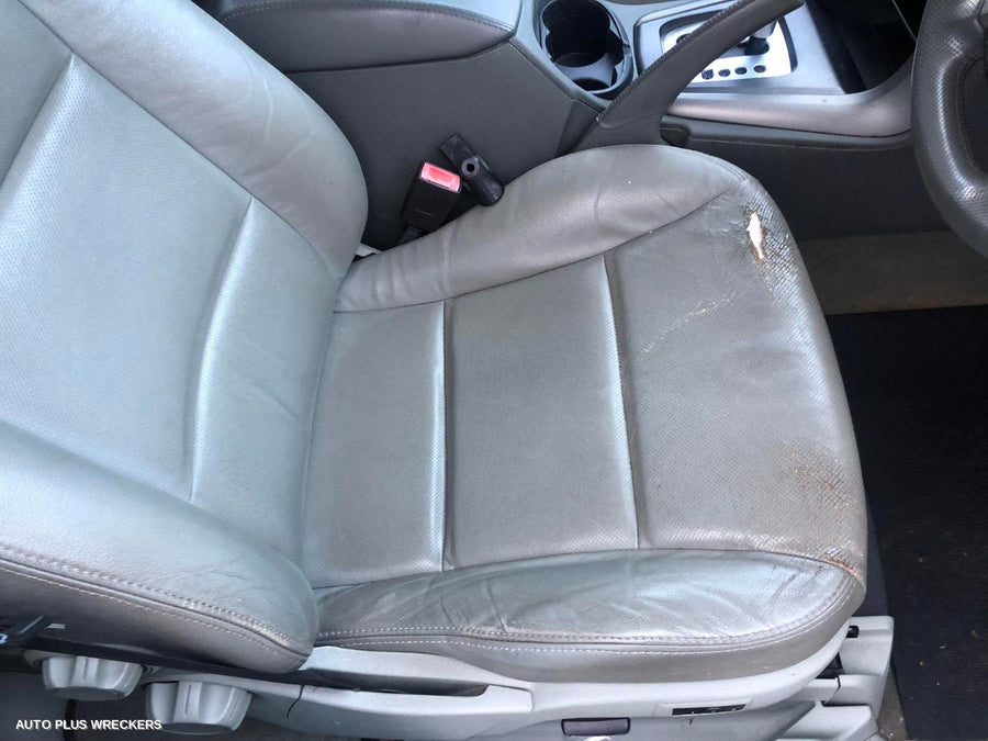 2006 Ford Territory Antenna