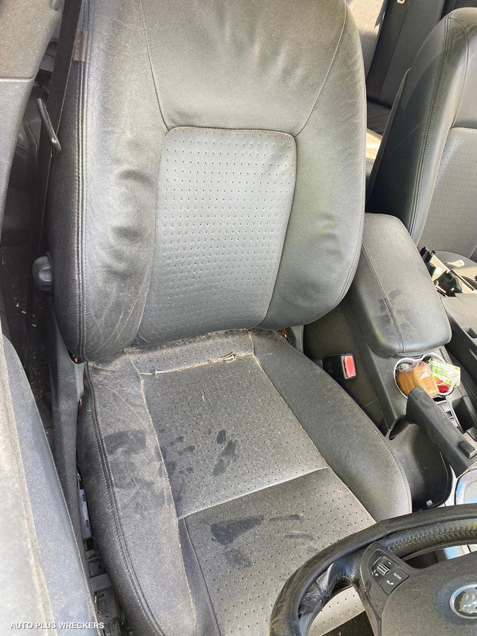 2007 Holden Commodore Right Taillight