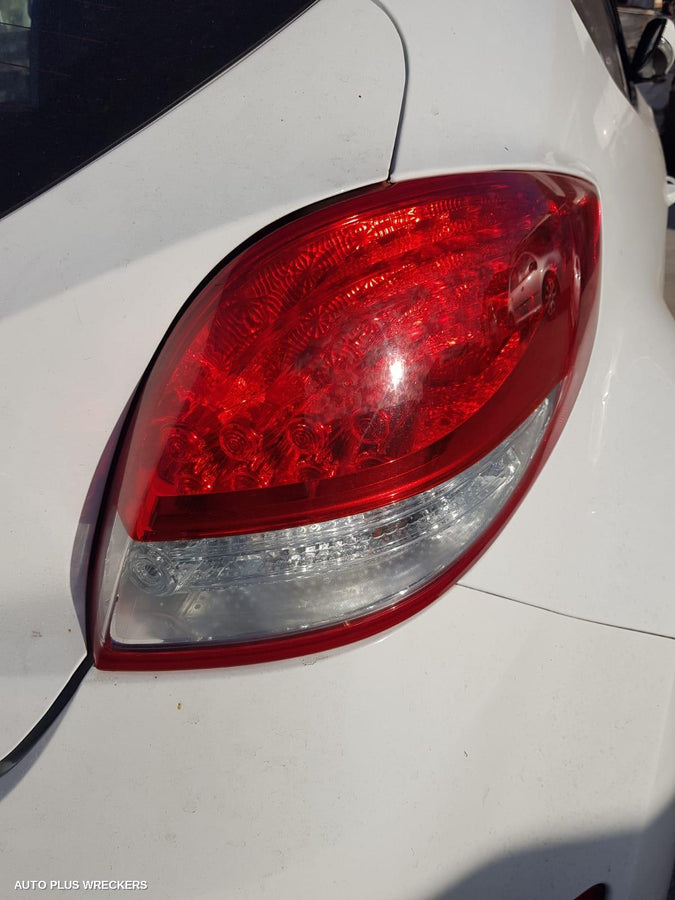 2013 Hyundai Veloster Left Rear Door Window