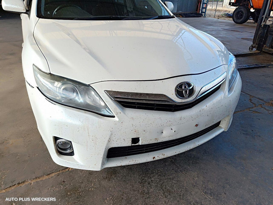2010 Toyota Camry Rear Garnish