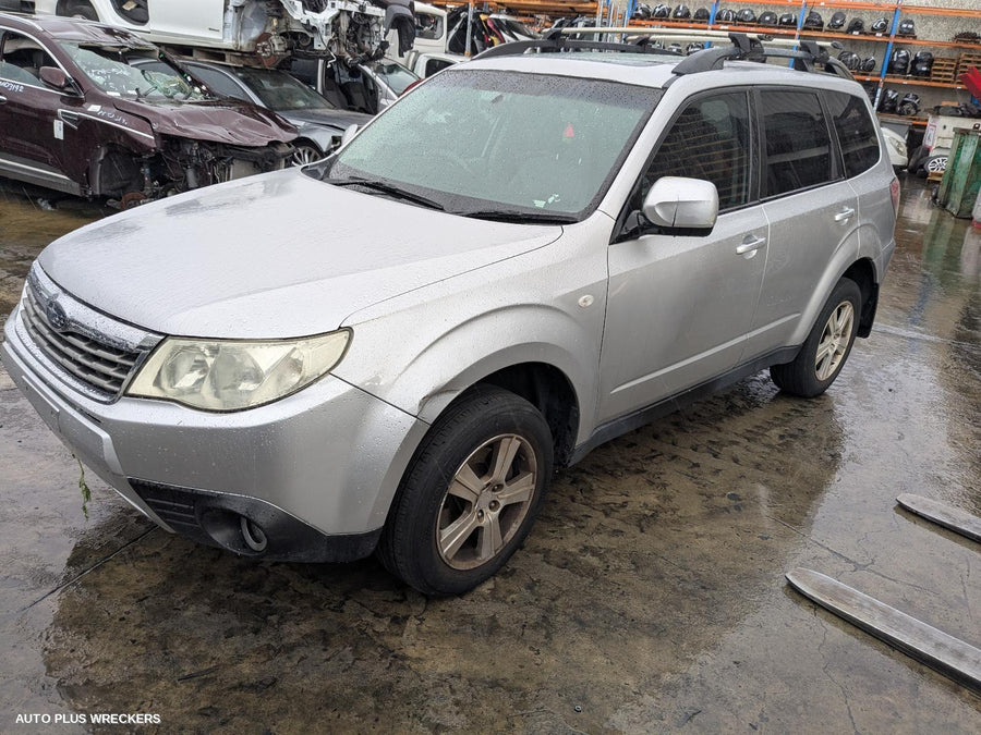 2008-2012 Subaru Forester Left Rear Door Sliding