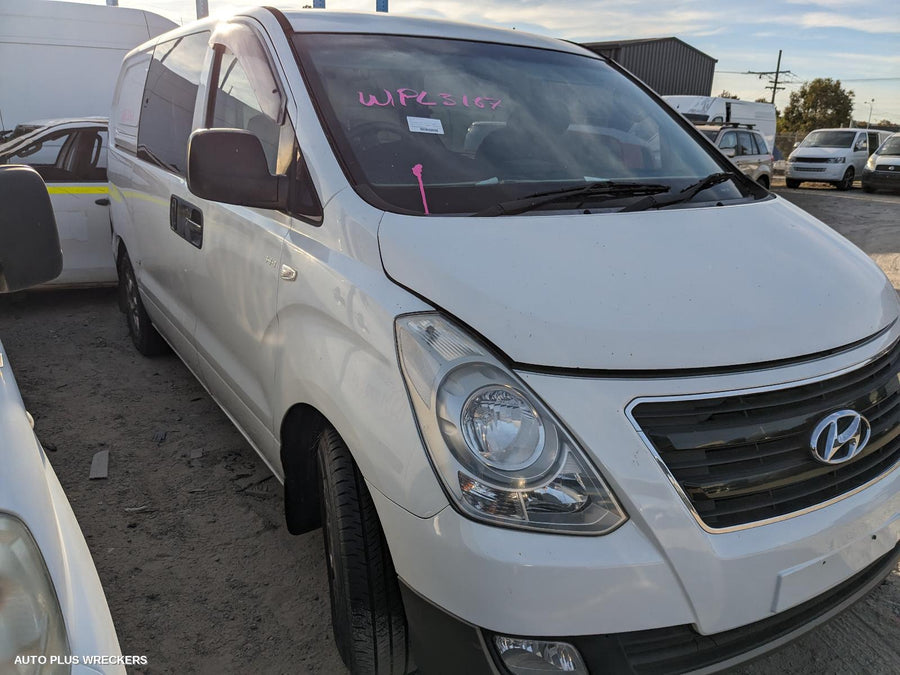 2010 Hyundai Iload/imax Headrest