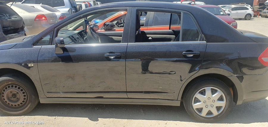 2006 Nissan Tiida Right Door Mirror