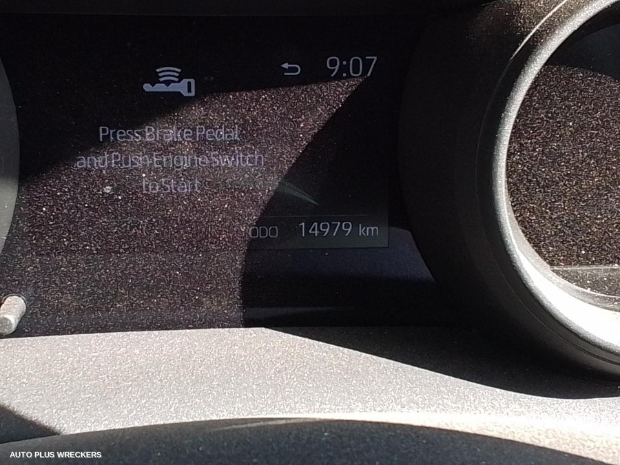 2022 Toyota Yaris Cross Sunvisor