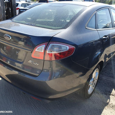2010 Ford Fiesta Grille