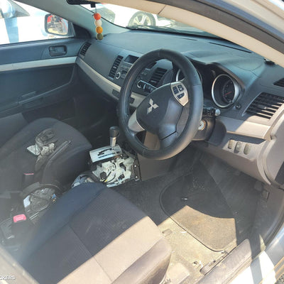 2007 Mitsubishi Lancer Right Front Door Window