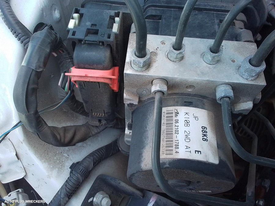 2011 Suzuki Alto Parcel Shelf