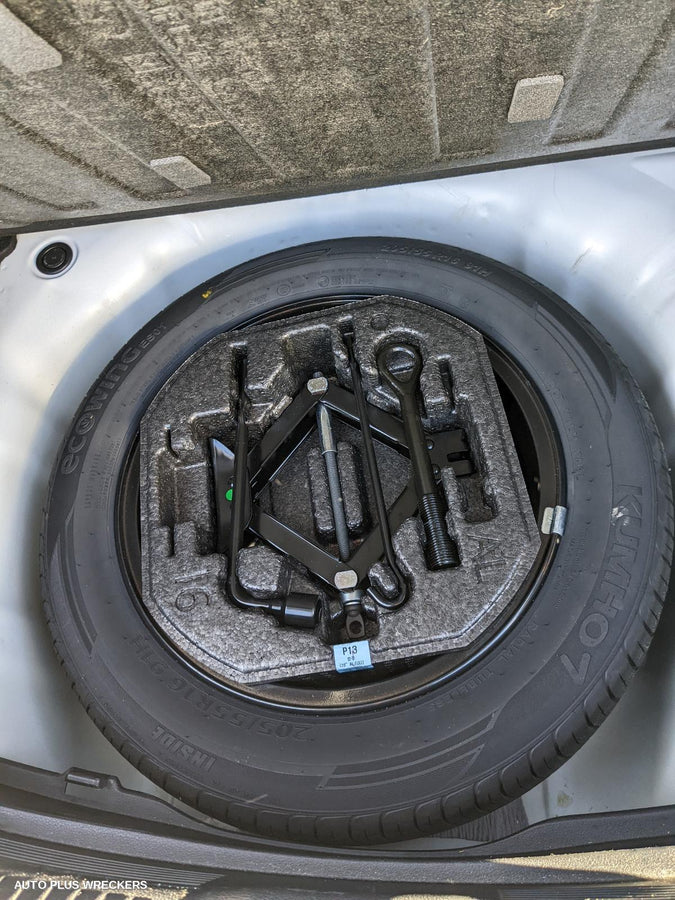 2022 Hyundai I30 Parcel Shelf