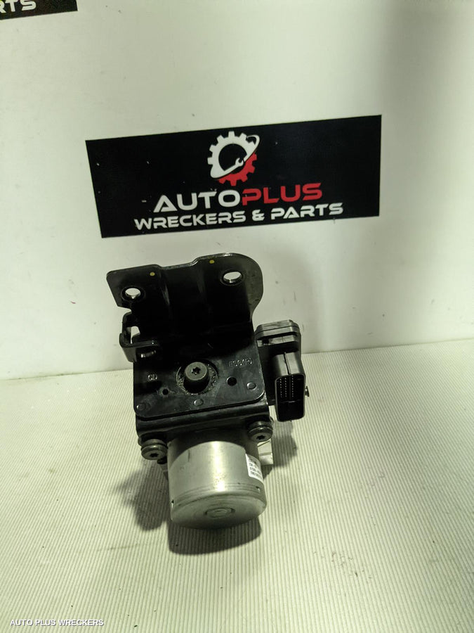 2016 Hyundai I30 Abs Pump Modulator