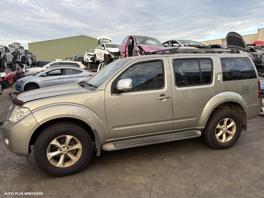 2005-2013 Nissan Pathfinder Left Front Door Window