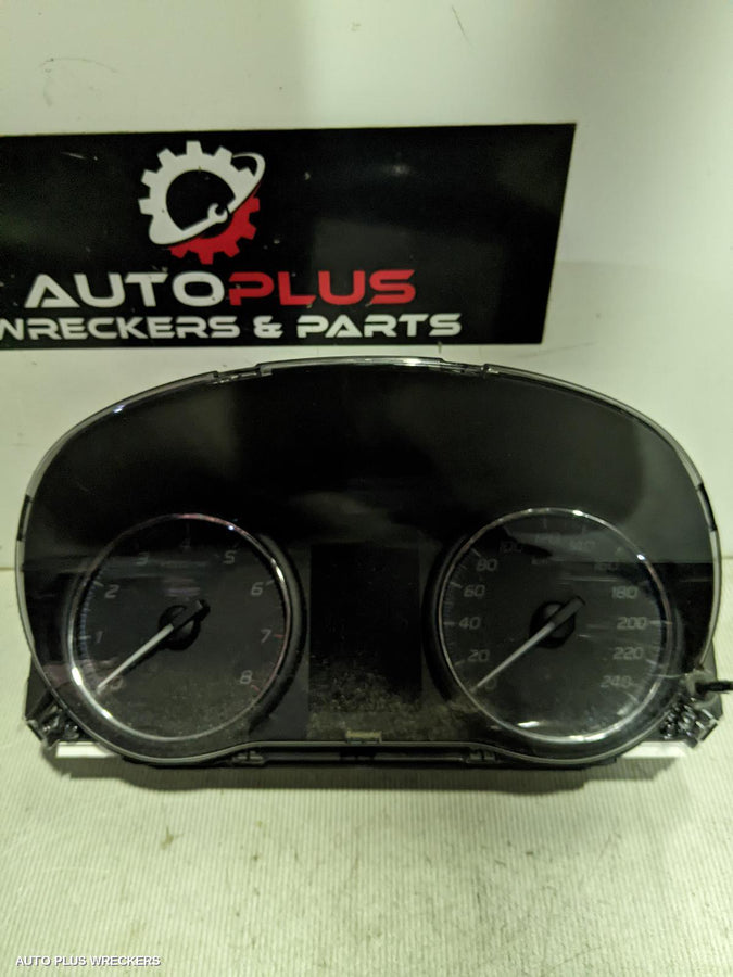 2018-2021 Mitsubishi Outlander Instrument Cluster