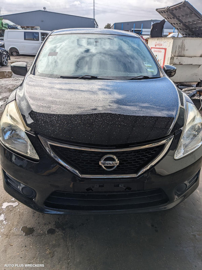 2013 Nissan Pulsar Front Bumper