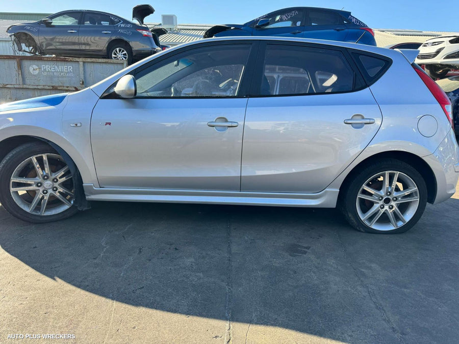 2010 Hyundai I30 Right Front Door