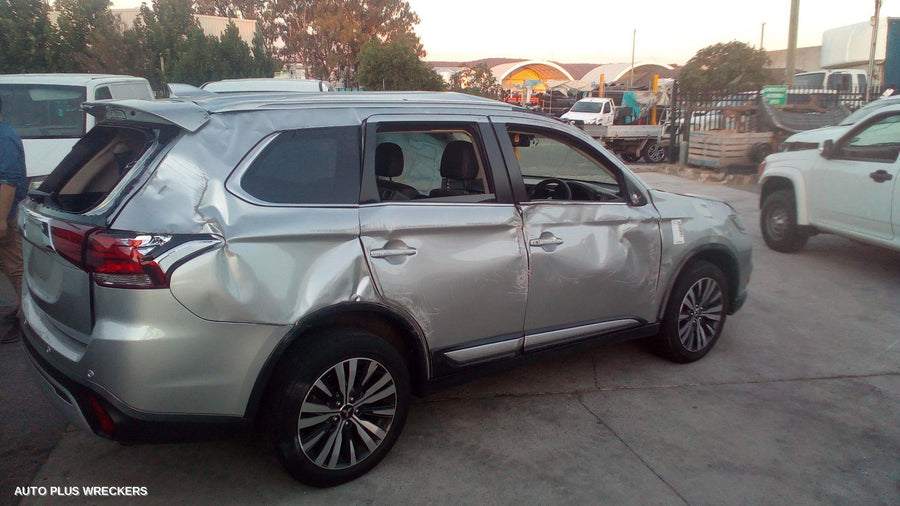 2020 MITSUBISHI OUTLANDER DOOR HANDLE