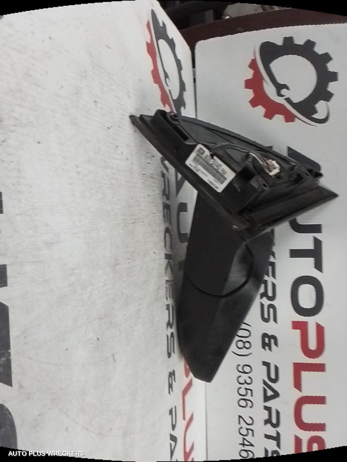 2011 Holden Commodore Right Door Mirror