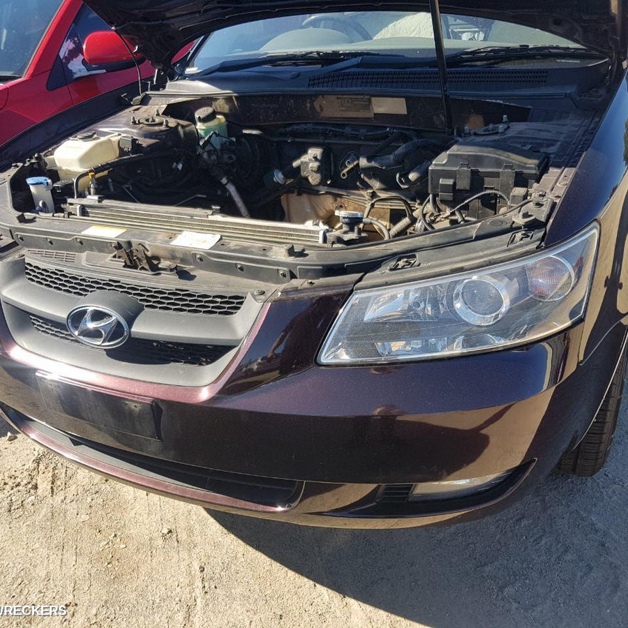 2006 Hyundai Sonata Grille