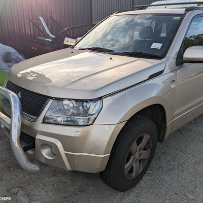 2005-2018 Suzuki Vitara Right Front Door Window